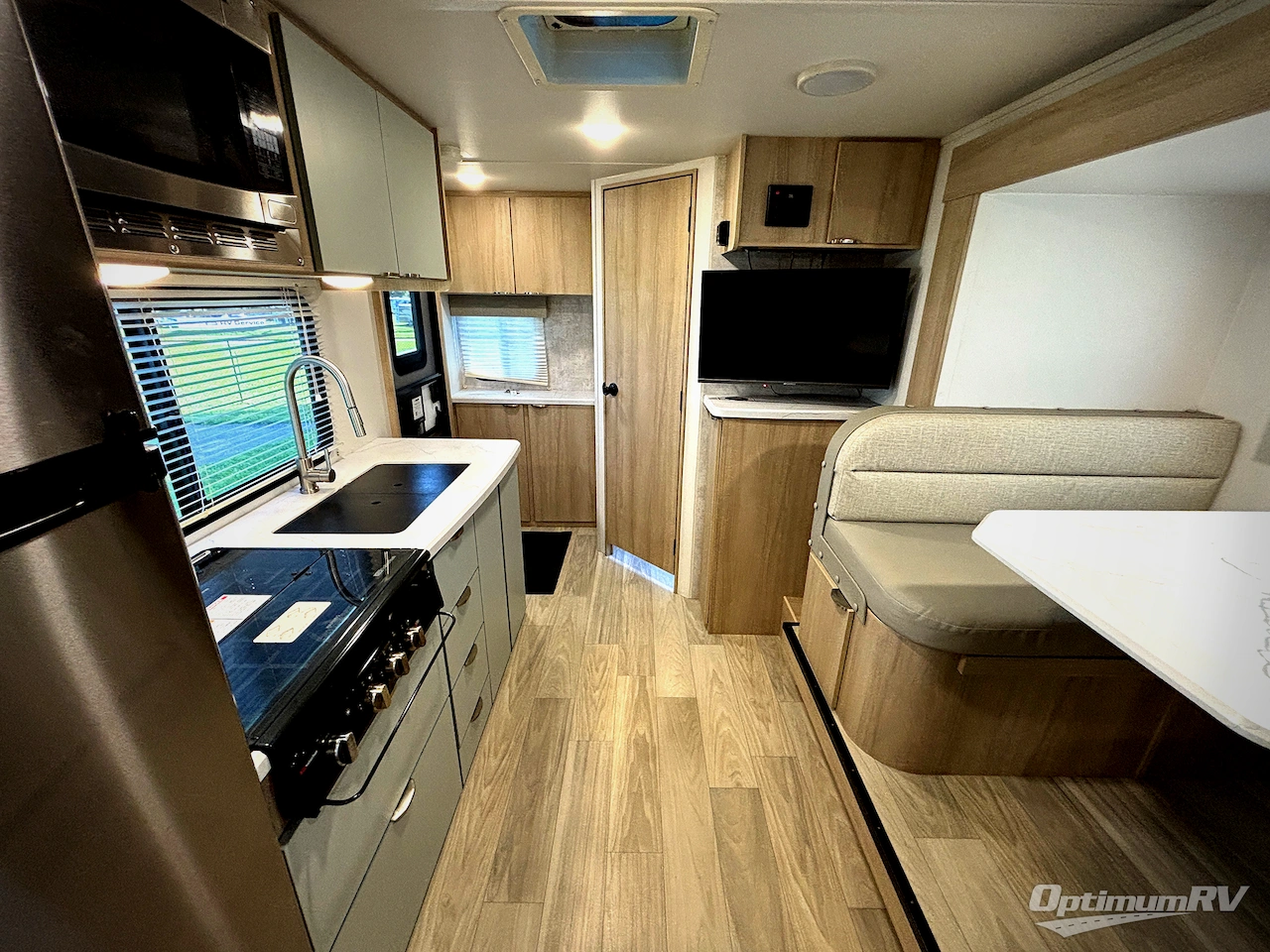 2024 Winnebago Towables Micro Minnie 1821FB Photo 4