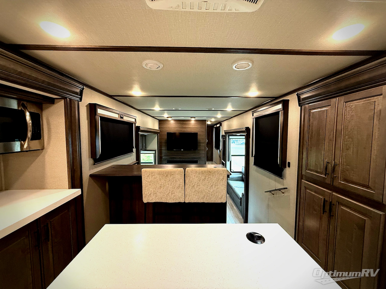 2022 Grand Design Solitude 390RK Photo 6