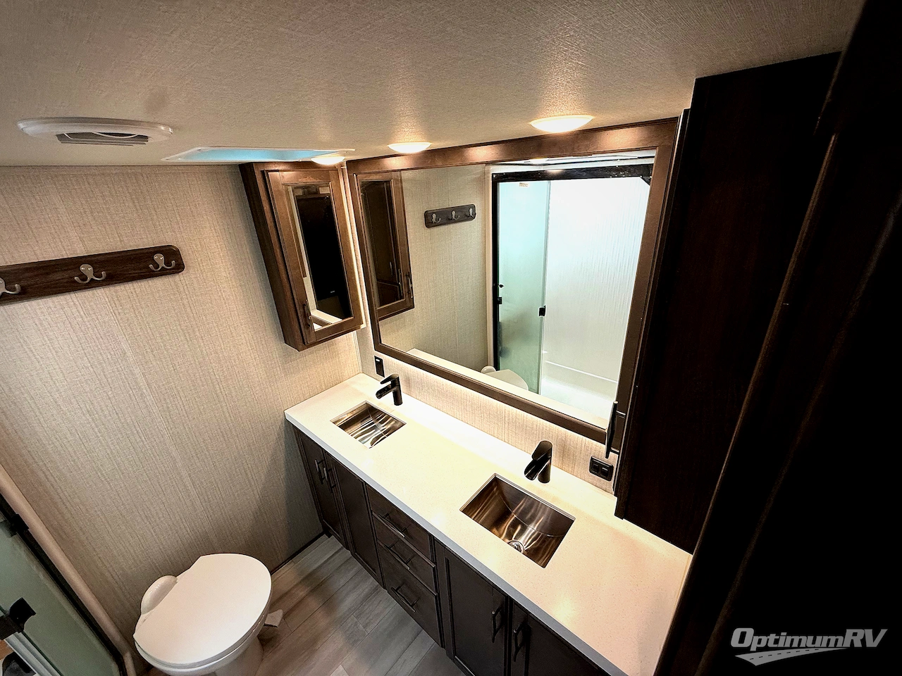 2022 Grand Design Solitude 390RK Photo 9