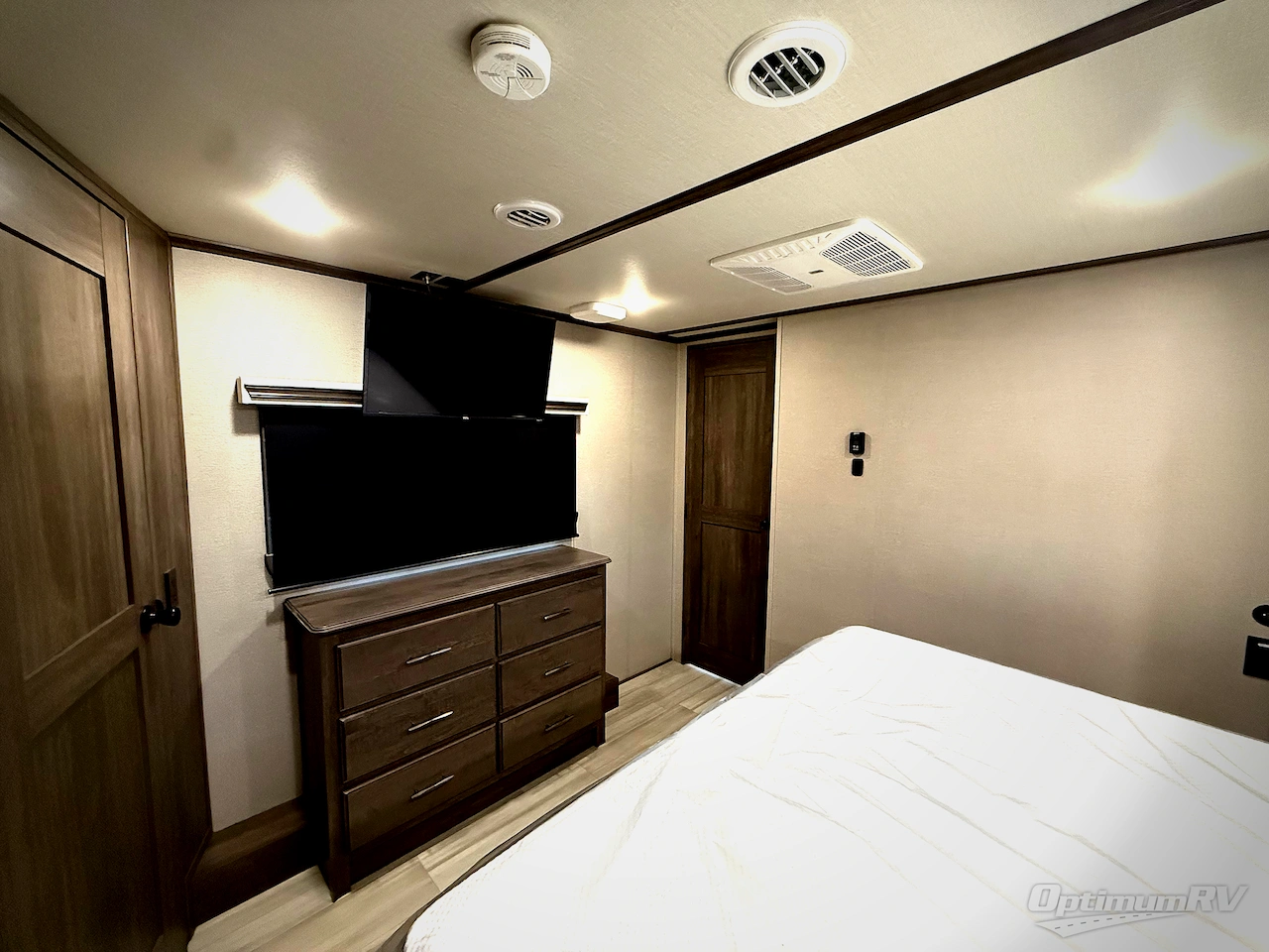 2022 Grand Design Solitude 390RK Photo 18