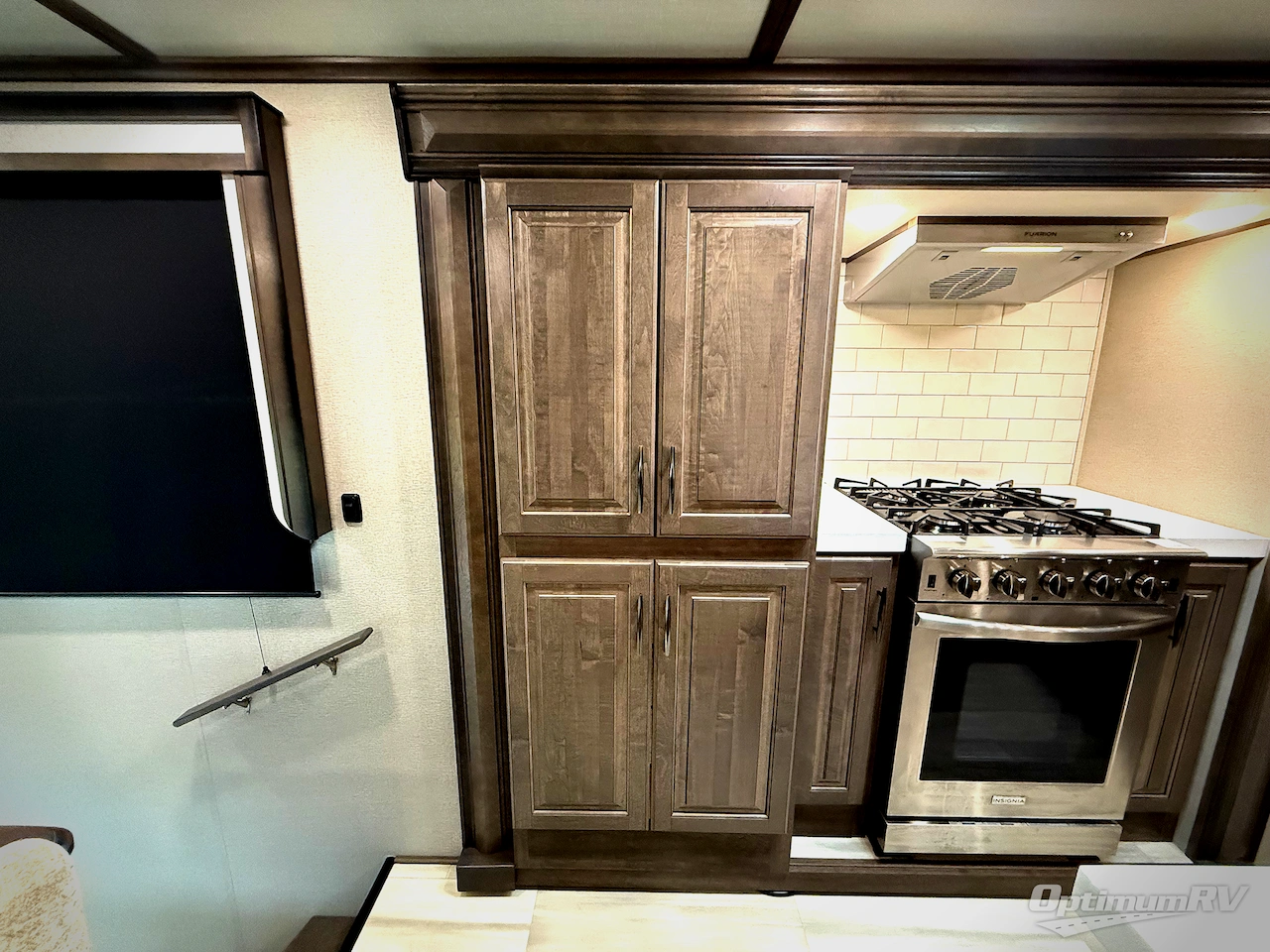 2022 Grand Design Solitude 390RK Photo 34