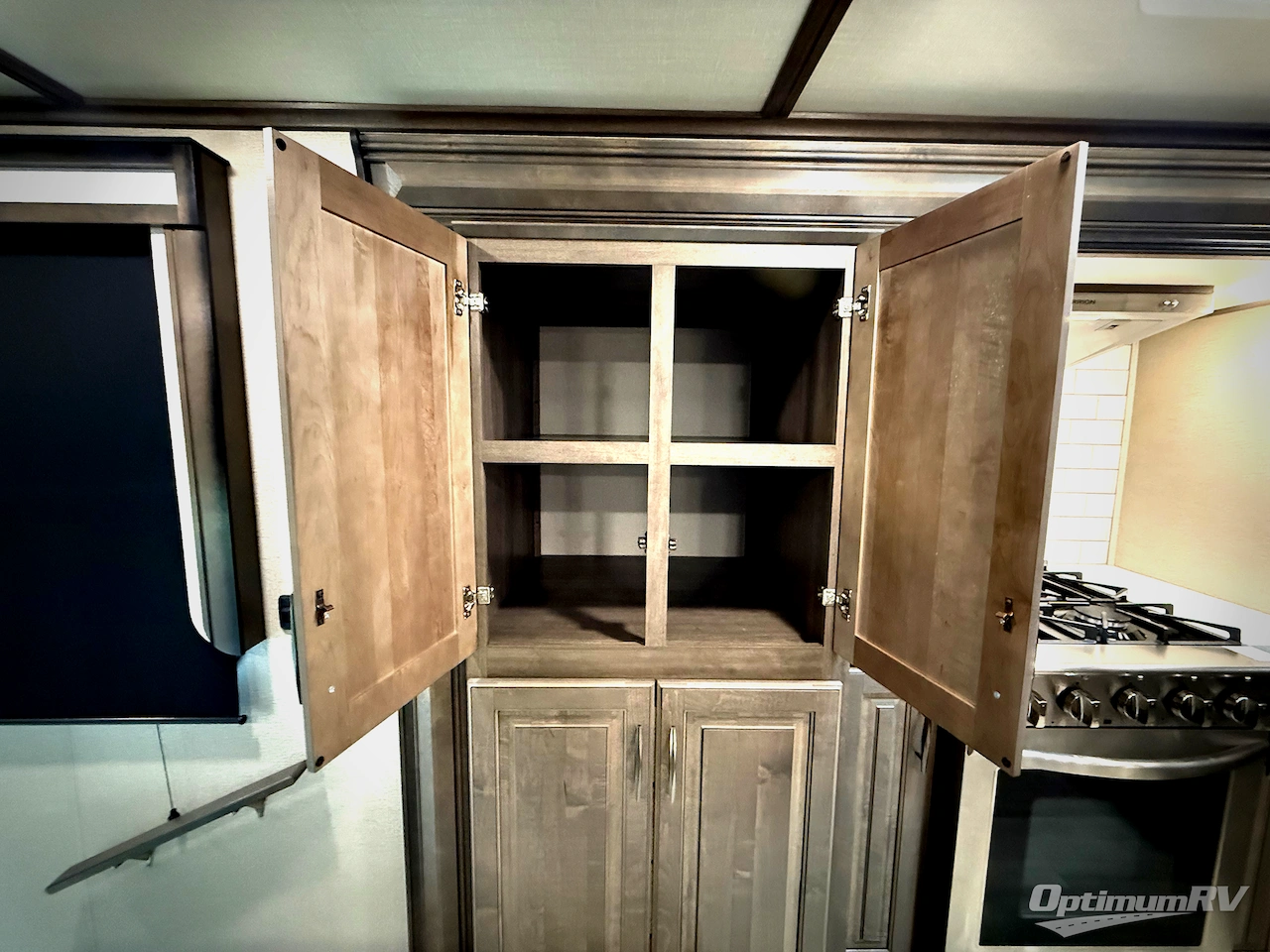 2022 Grand Design Solitude 390RK Photo 35