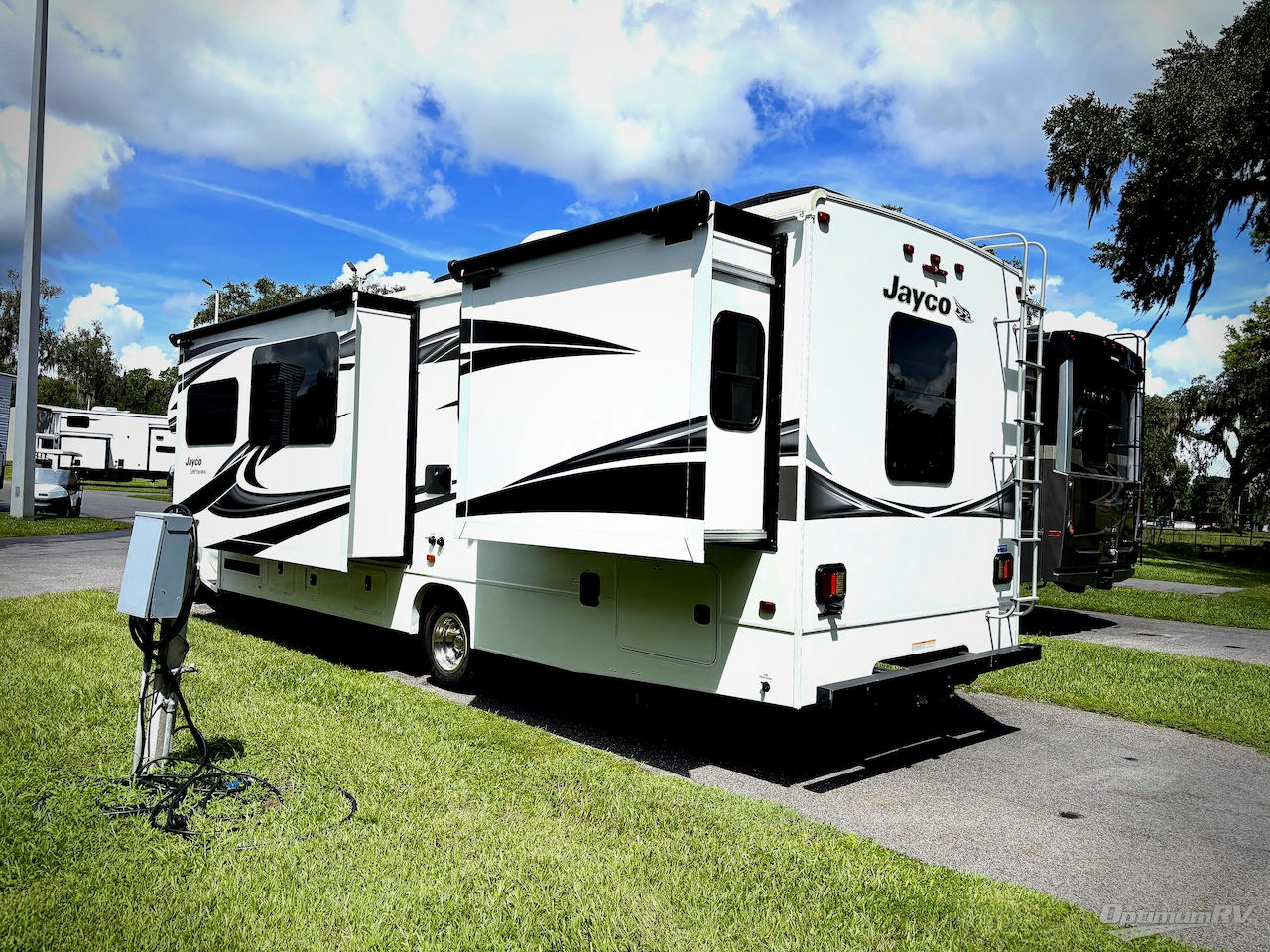 2019 Jayco Greyhawk 29MV Photo 3