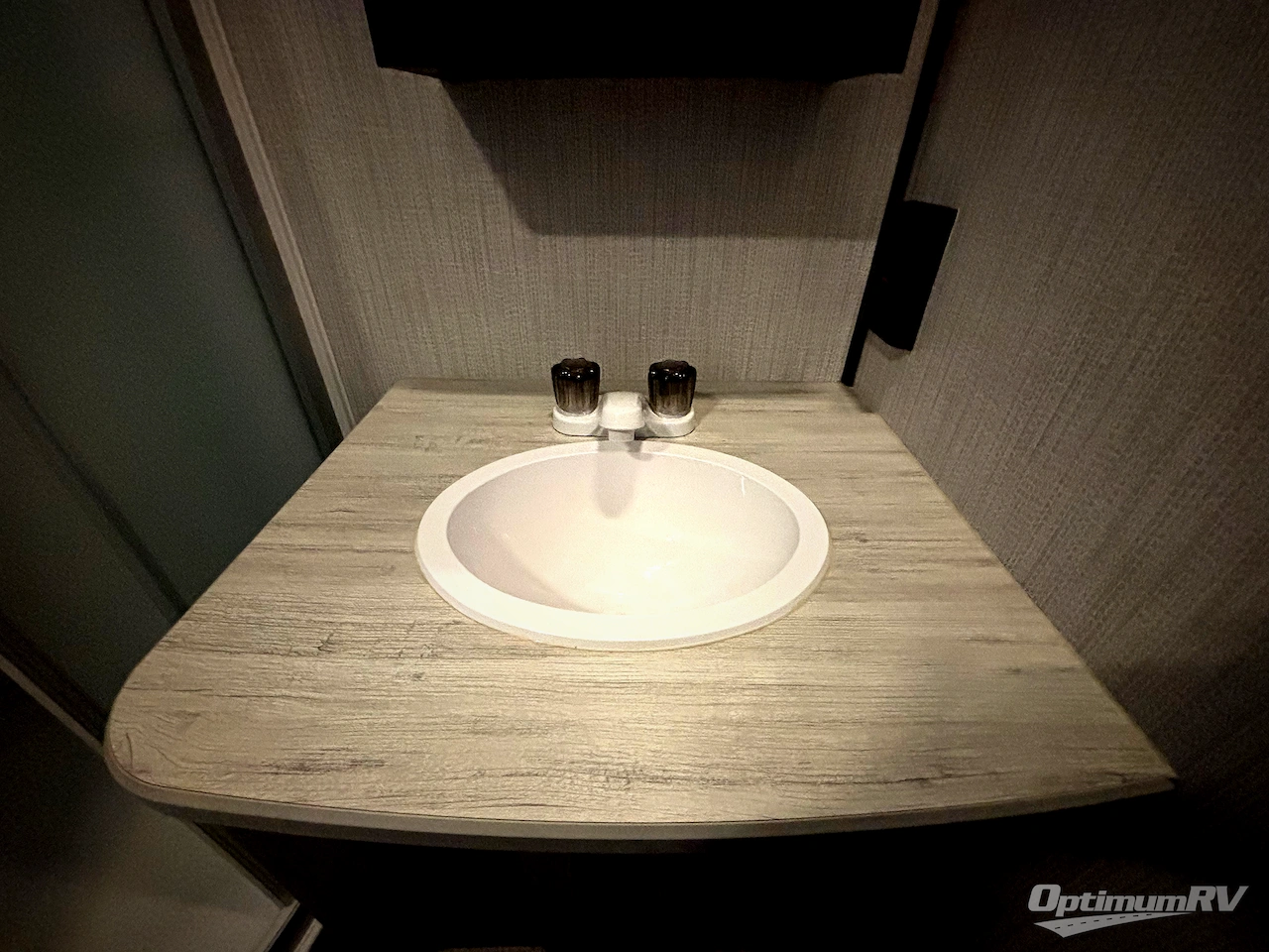 2021 Heartland Mallard 335 Photo 9
