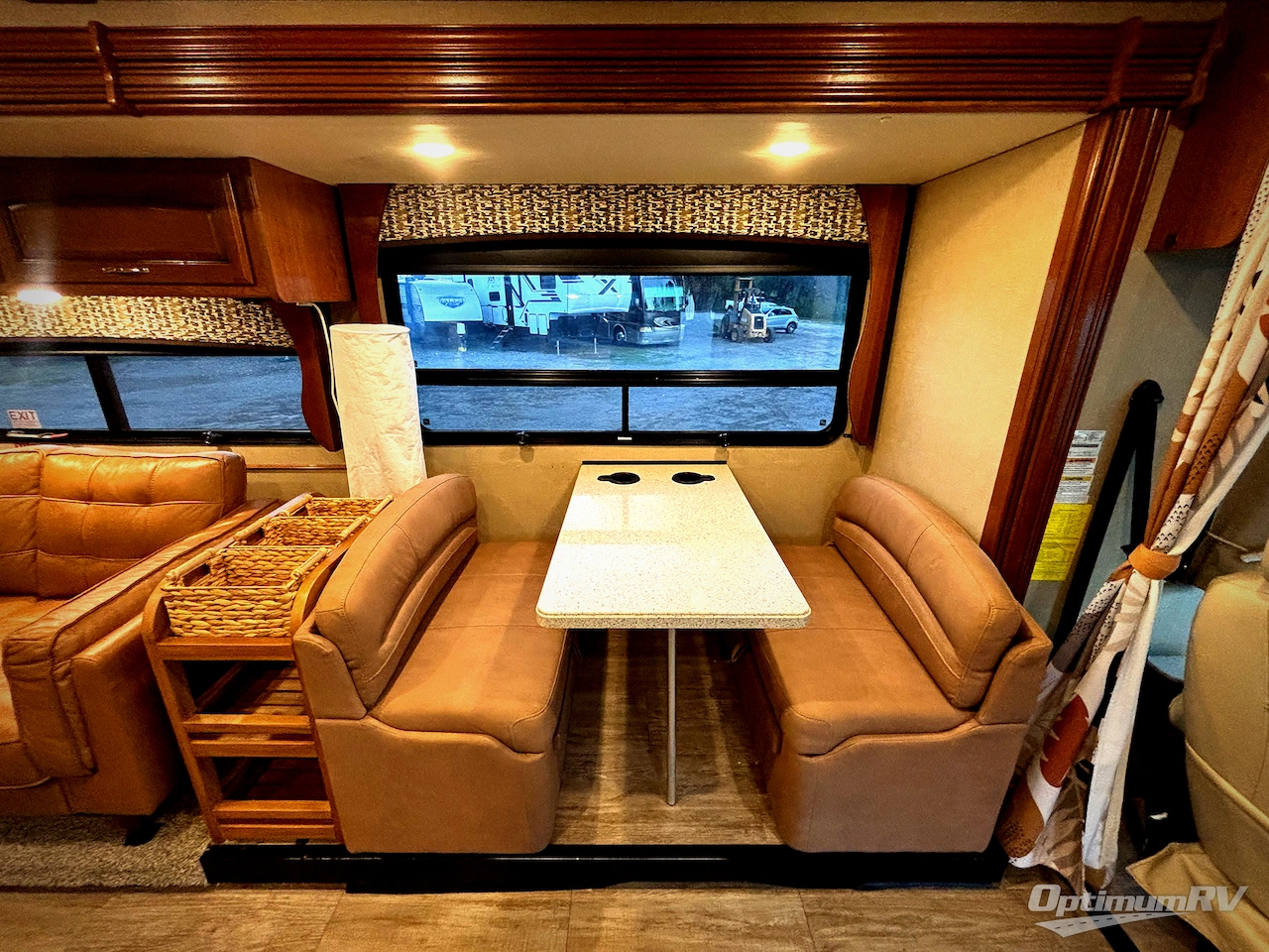 2018 Holiday Rambler Vacationer XE 32A Photo 10