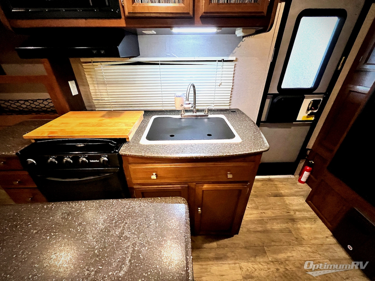 2018 Coachmen Freedom Express Ultra Lite 192RBS Photo 11