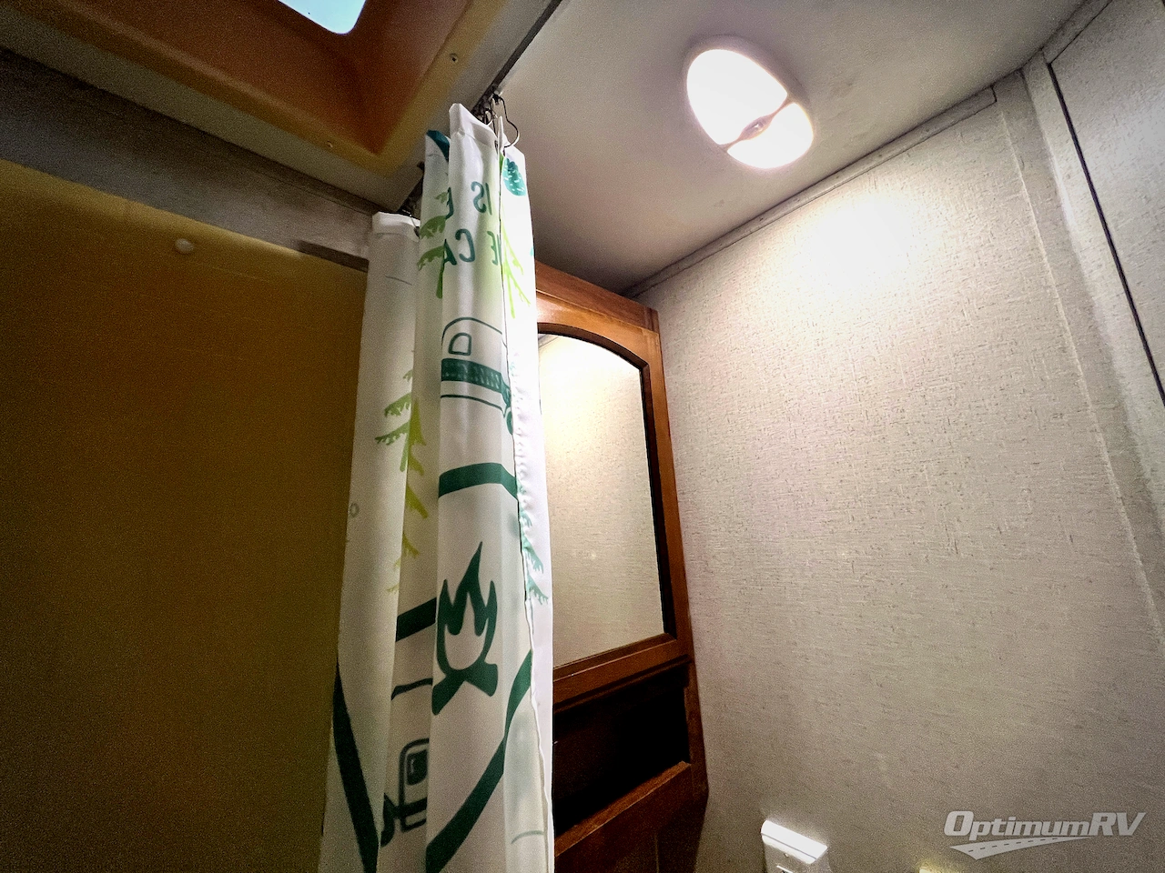 2018 Coachmen Freedom Express Ultra Lite 192RBS Photo 18