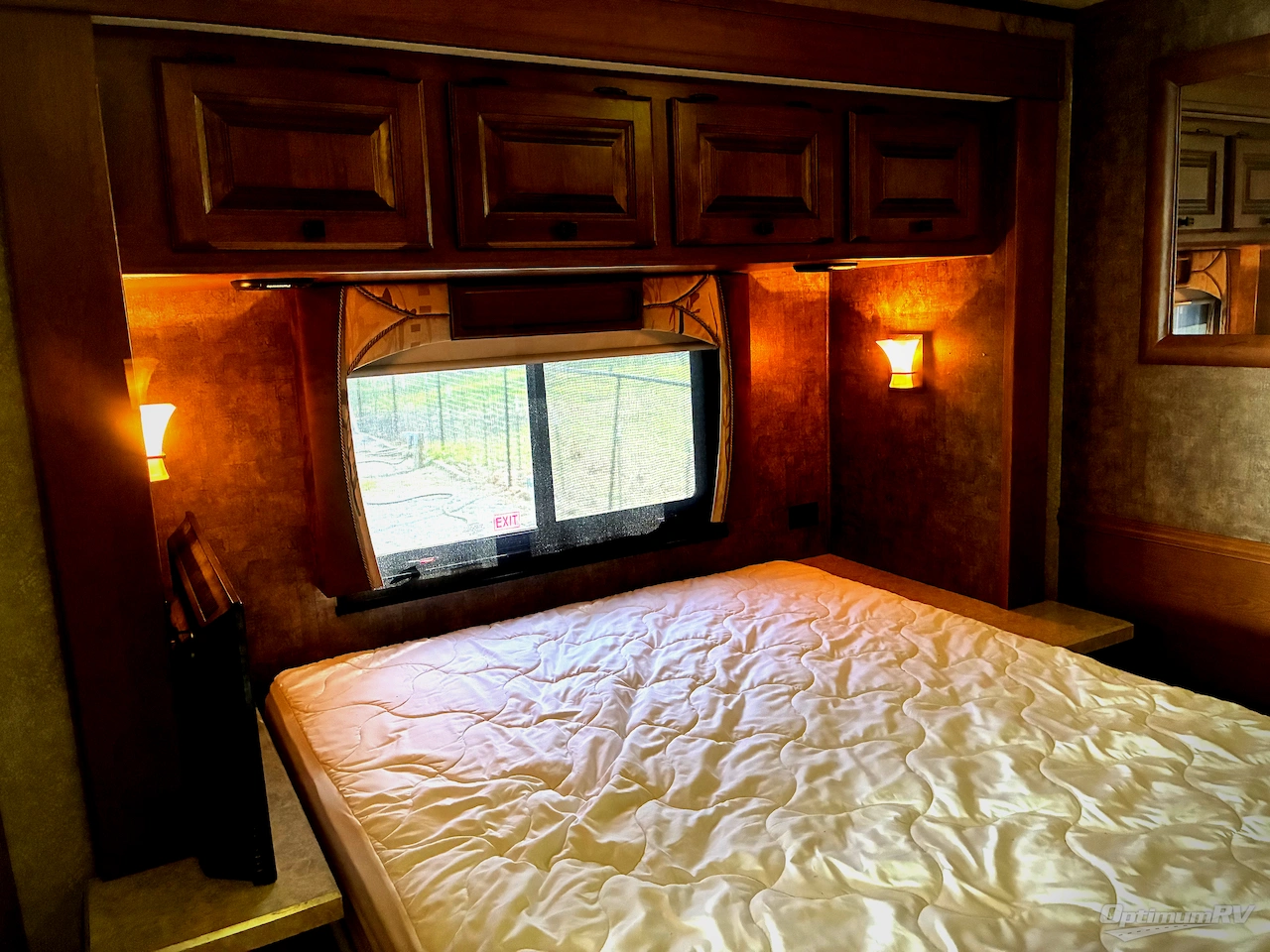 2011 Tiffin Allegro 32 CA Photo 12