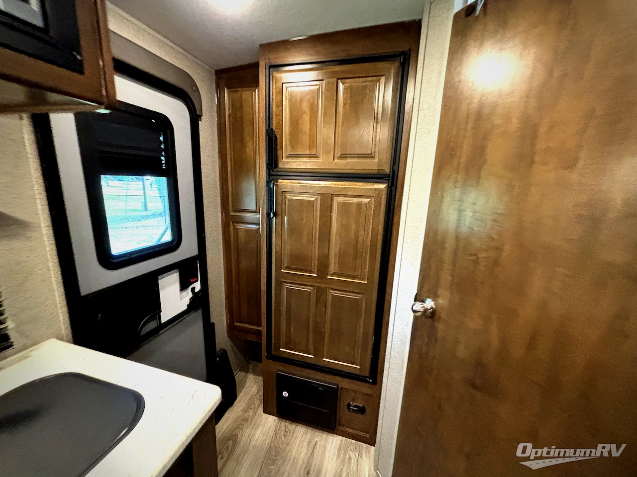 2021 Forest River Flagstaff Micro Lite 22FBS Photo 11