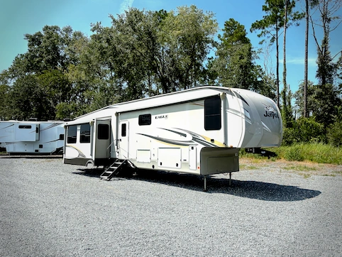 Used 2021 Jayco Eagle 355MBQS Featured Photo