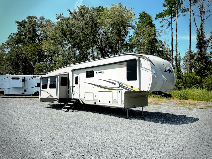 2021 Jayco Eagle 355MBQS RV Photo 1