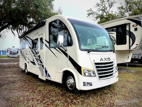 Used 2021 Thor Axis 24.1 Featured Photo