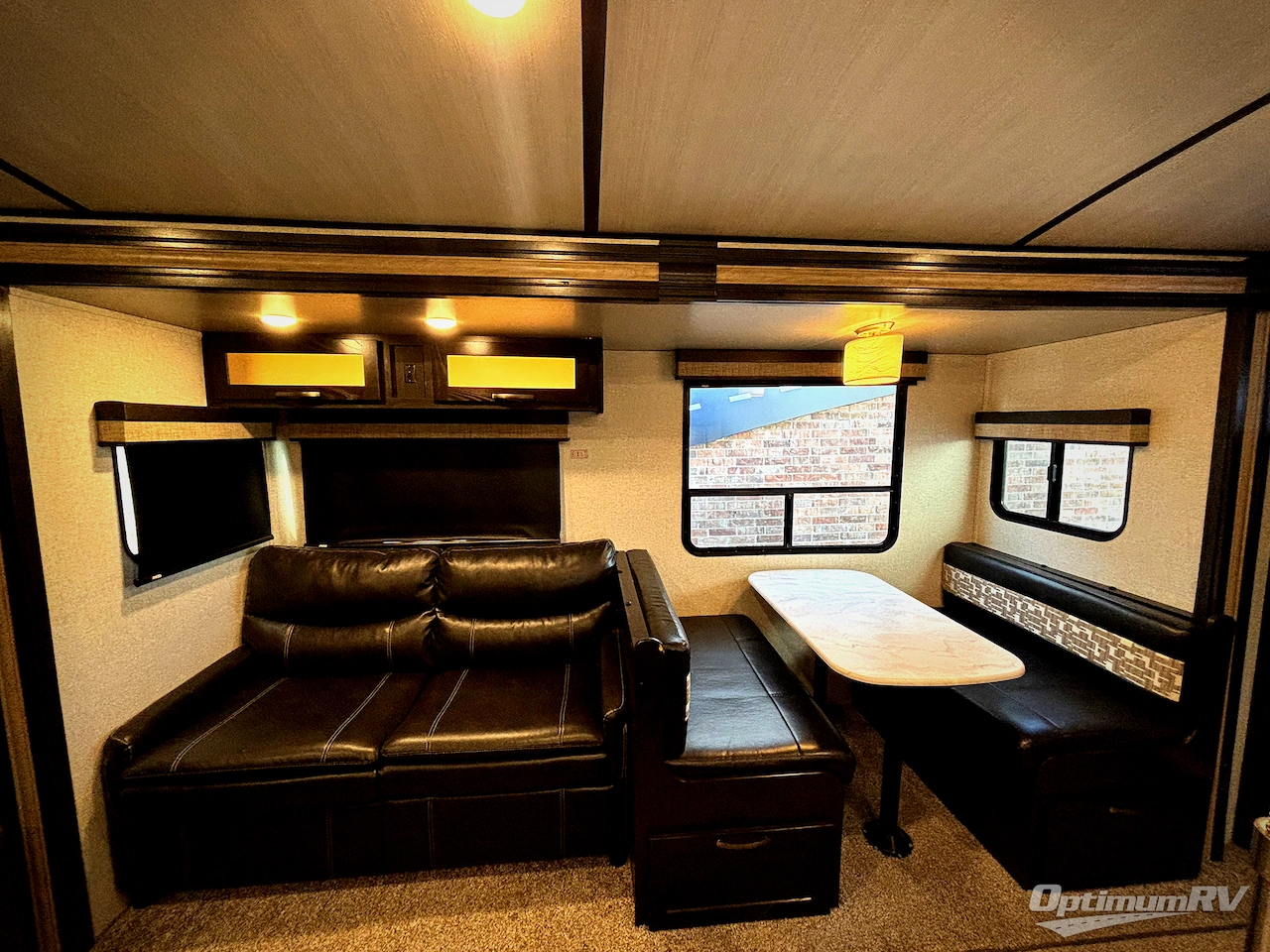2021 Forest River Surveyor Luxury 266RLDS Photo 6