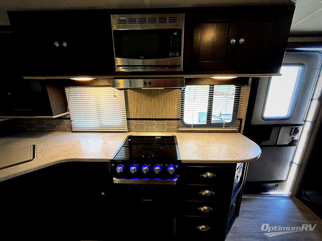 2019 Cruiser Shadow Cruiser 225RBS Photo 7