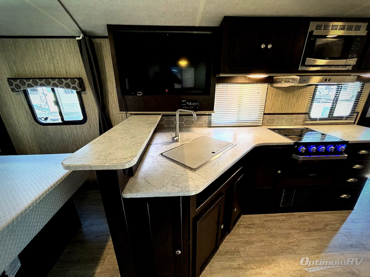 2019 Cruiser Shadow Cruiser 225RBS Photo 8