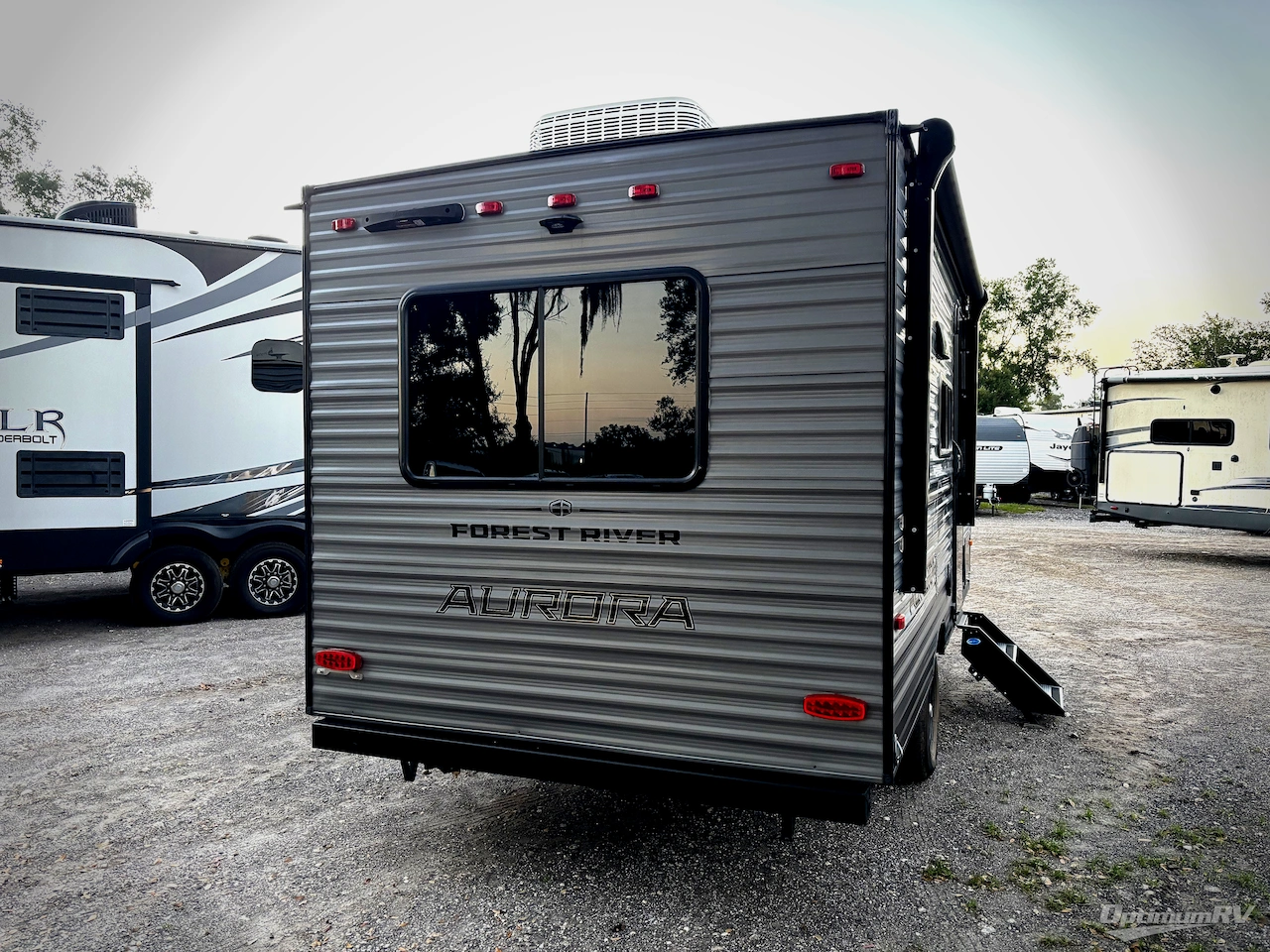 2025 Forest River Aurora Light 15RDX Photo 2
