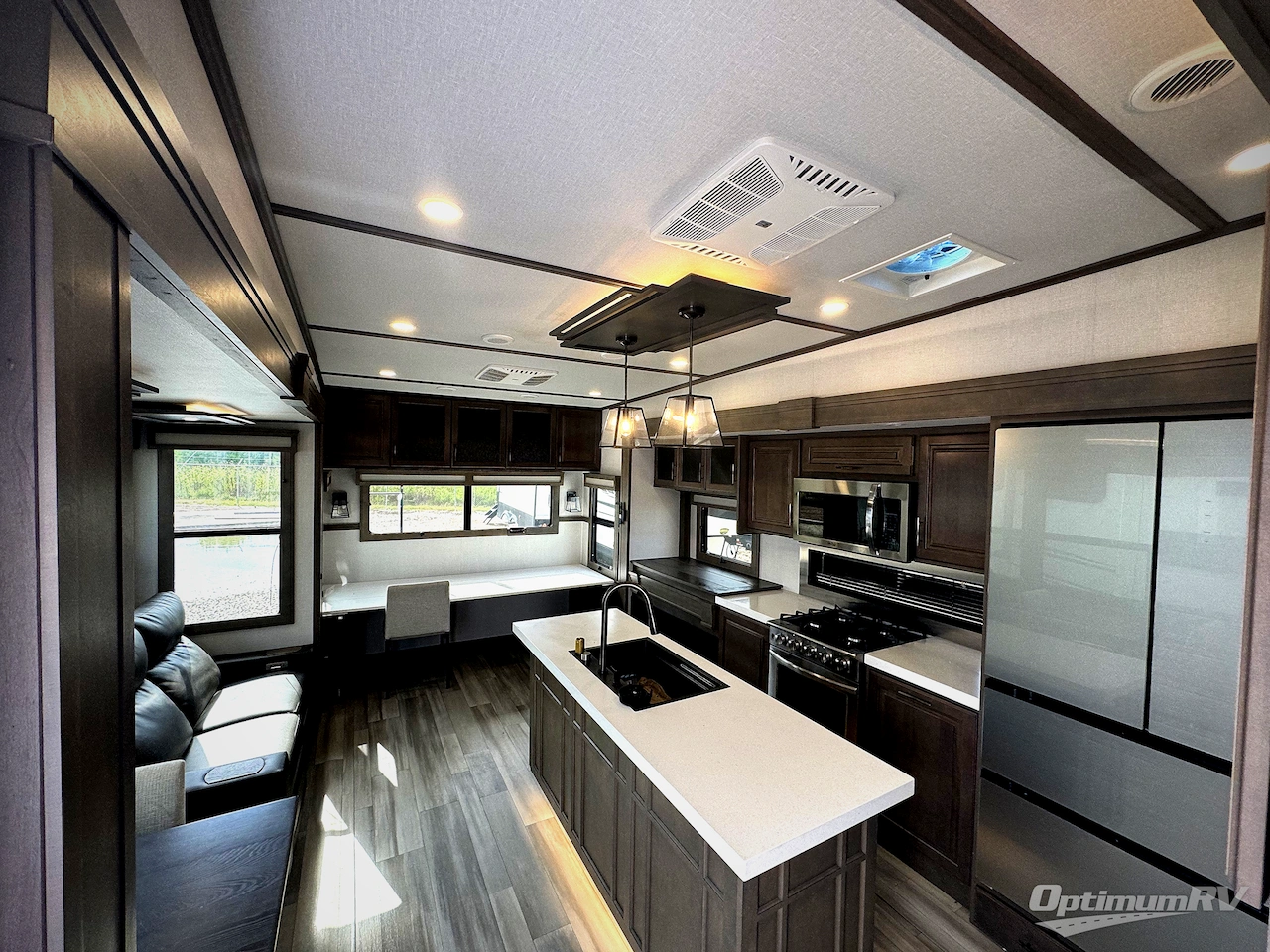 2024 Grand Design Solitude 310GK Photo 4