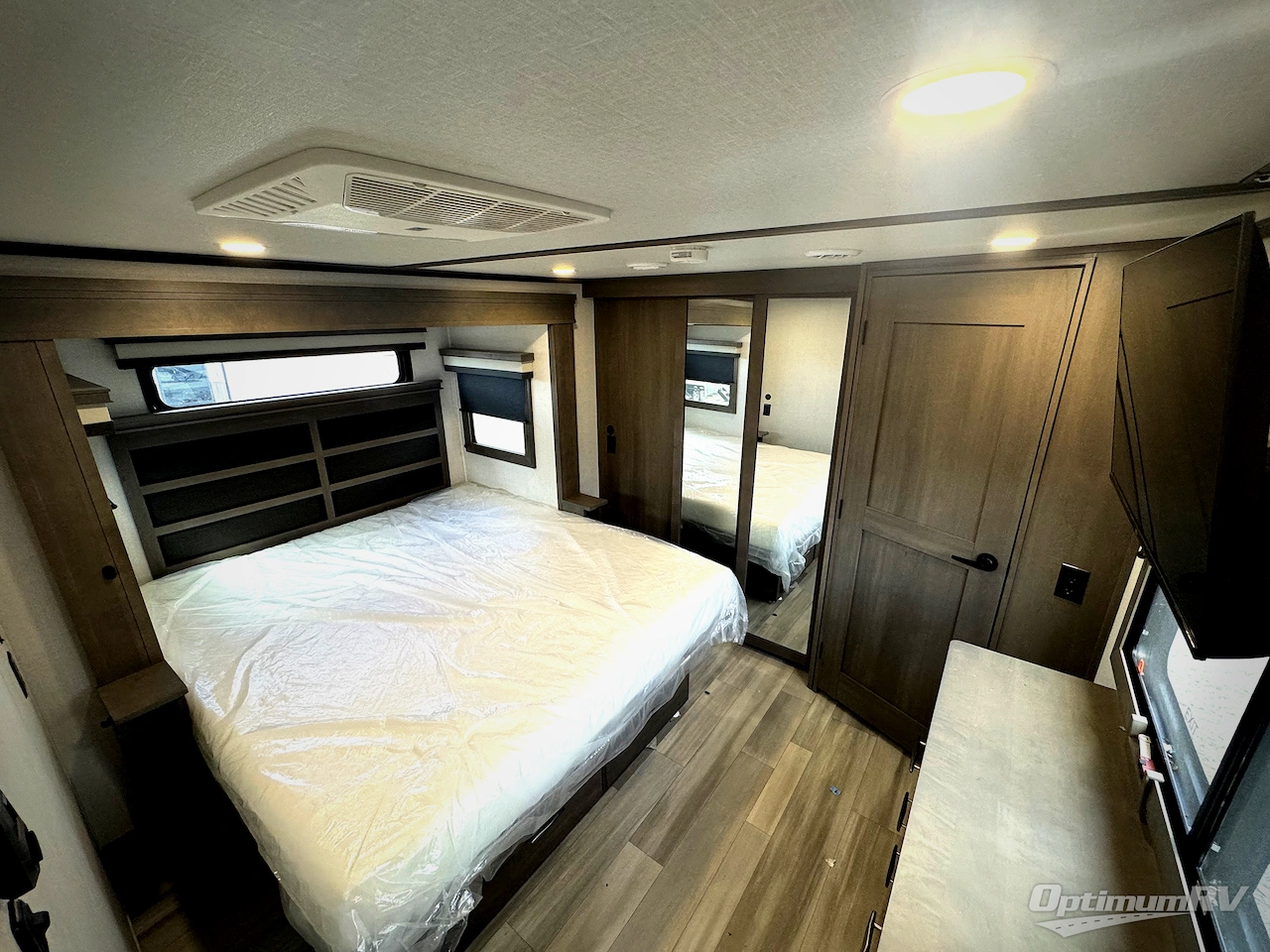 2024 Grand Design Solitude 310GK Photo 10