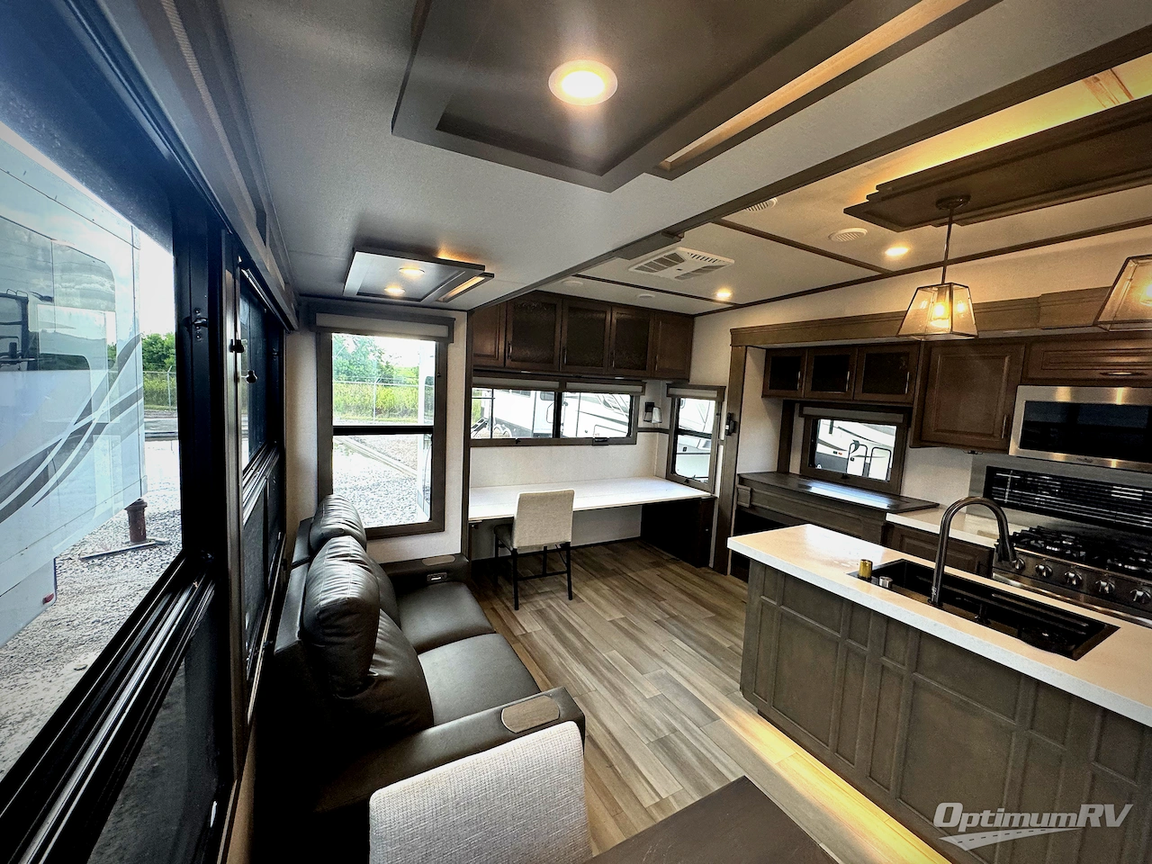2024 Grand Design Solitude 310GK Photo 6