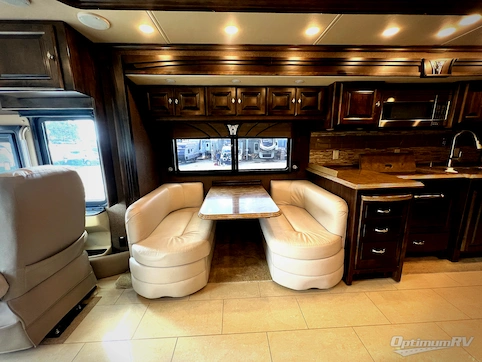 2016 Tiffin Phaeton 40AH RV Photo 2