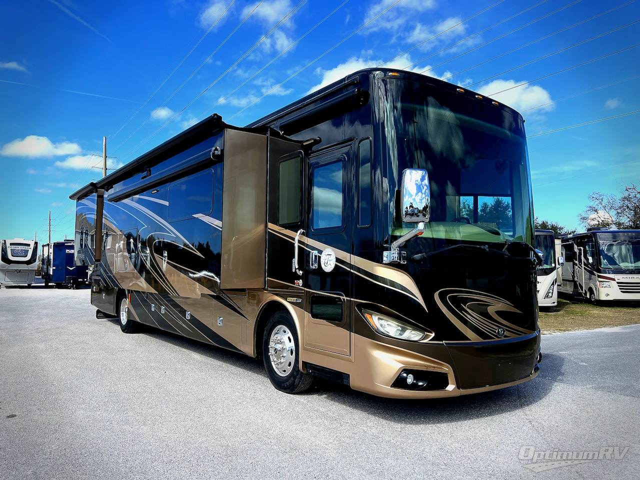 2016 Tiffin Phaeton 40AH Photo 1