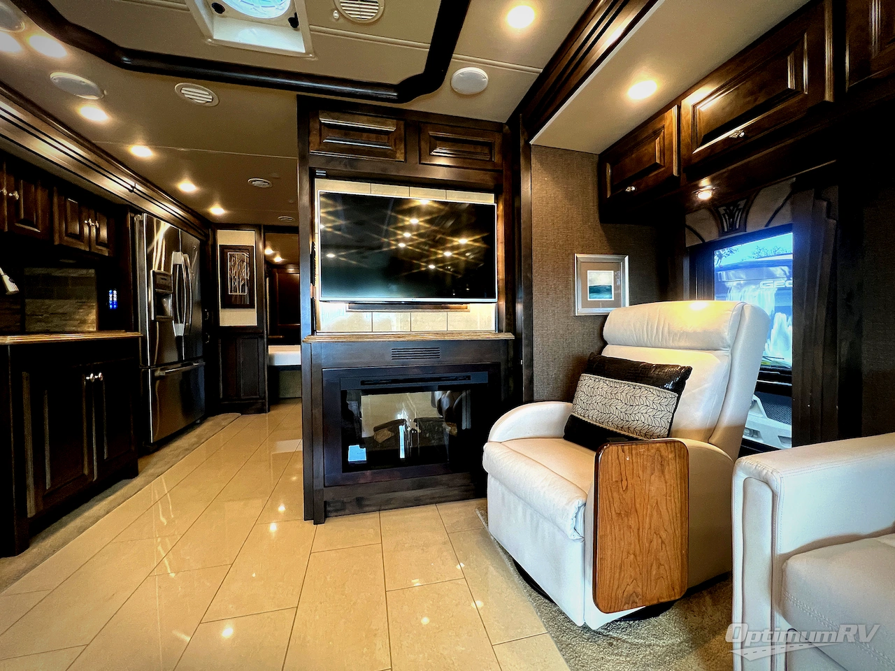 2016 Tiffin Phaeton 40AH Photo 11