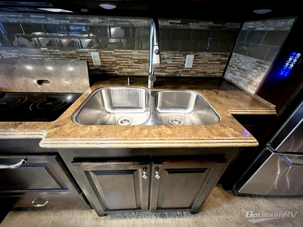 2016 Tiffin Phaeton 40AH Photo 14