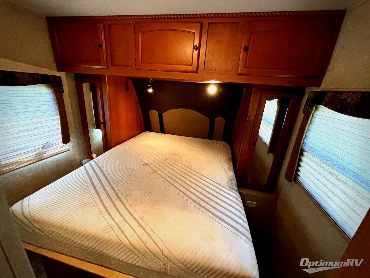2013 Gulf Stream Streamlite XLT 27RKS Champagne Series Photo 7