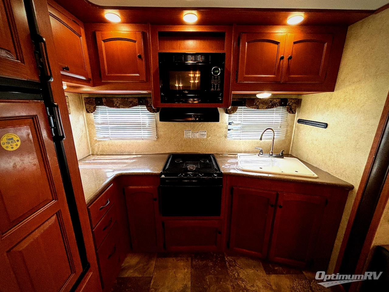 2013 Gulf Stream Streamlite XLT 27RKS Champagne Series Photo 14