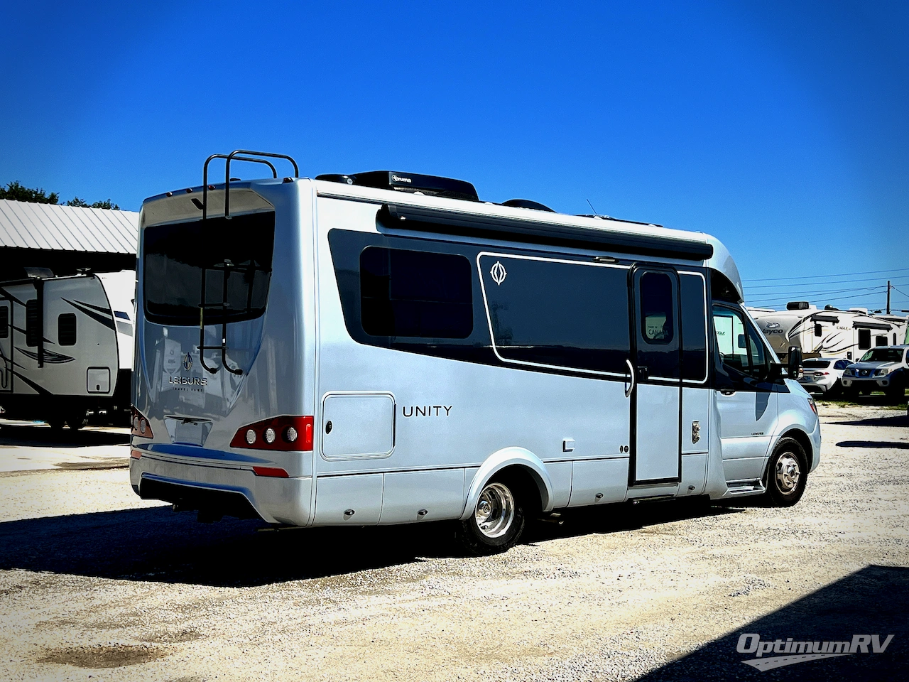 2024 Leisure Travel Unity U24TB Photo 2