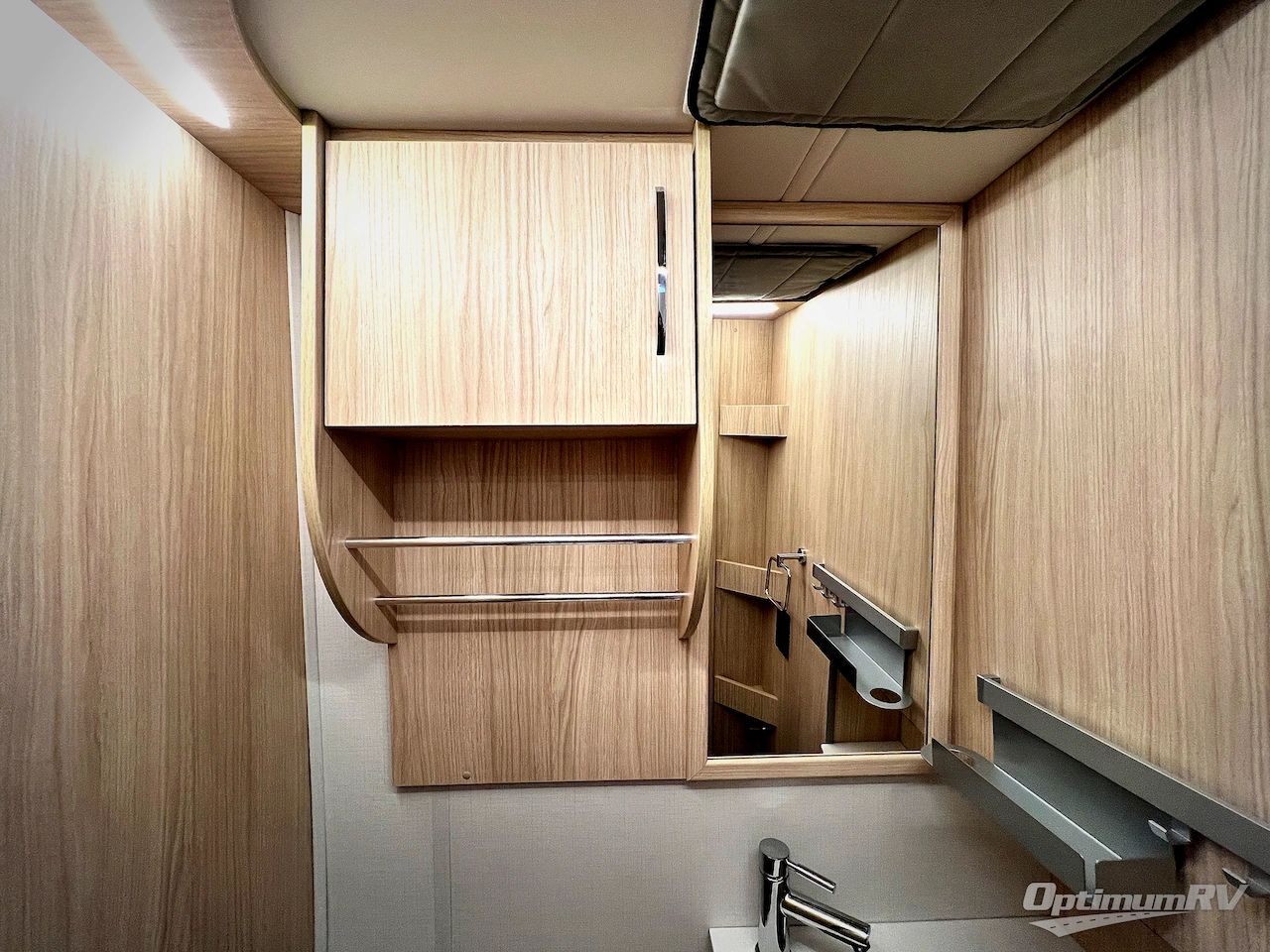 2024 Leisure Travel Unity U24TB Photo 22