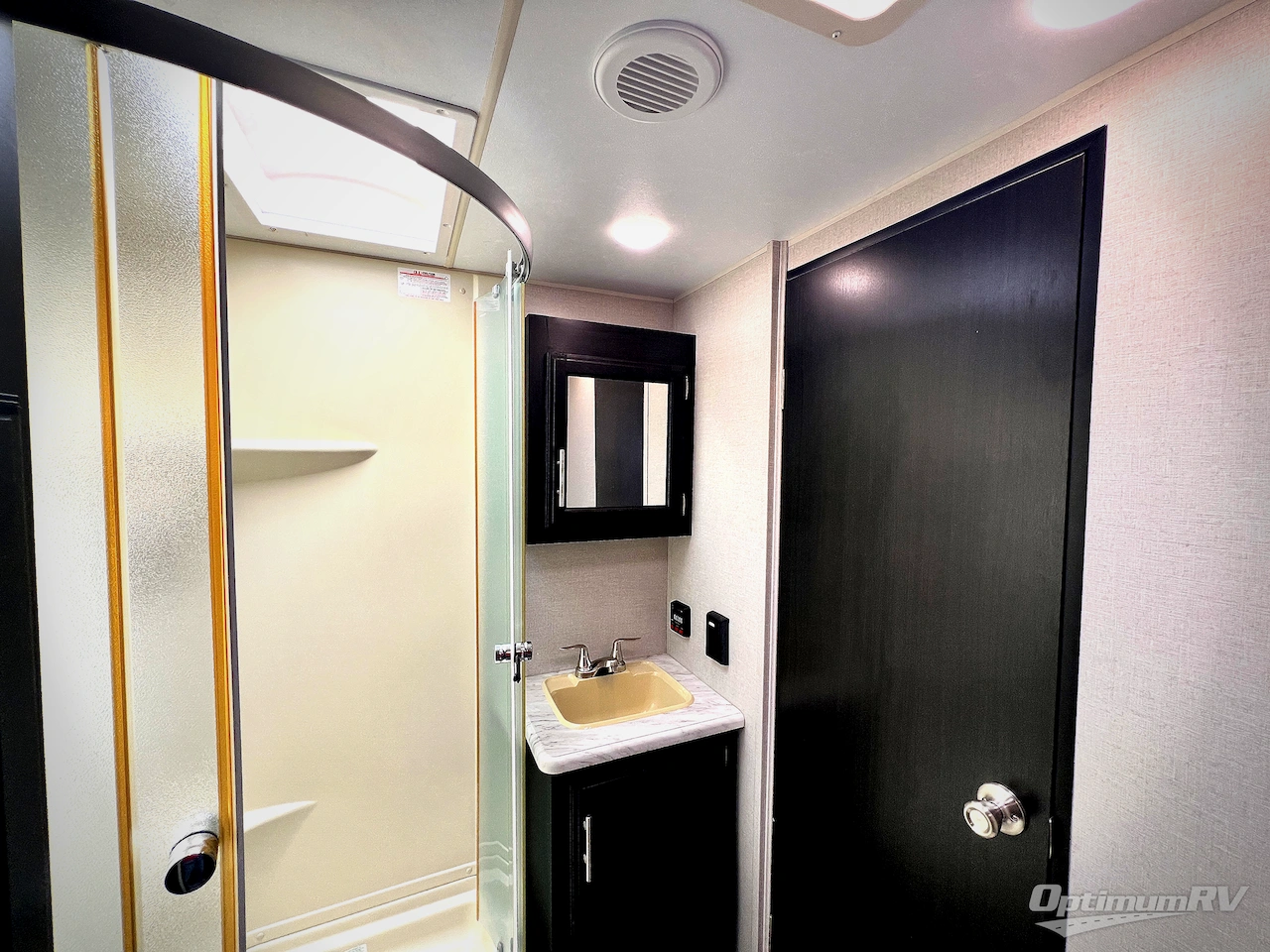 2019 Venture Stratus Ultra-Lite SR261VRK Photo 12