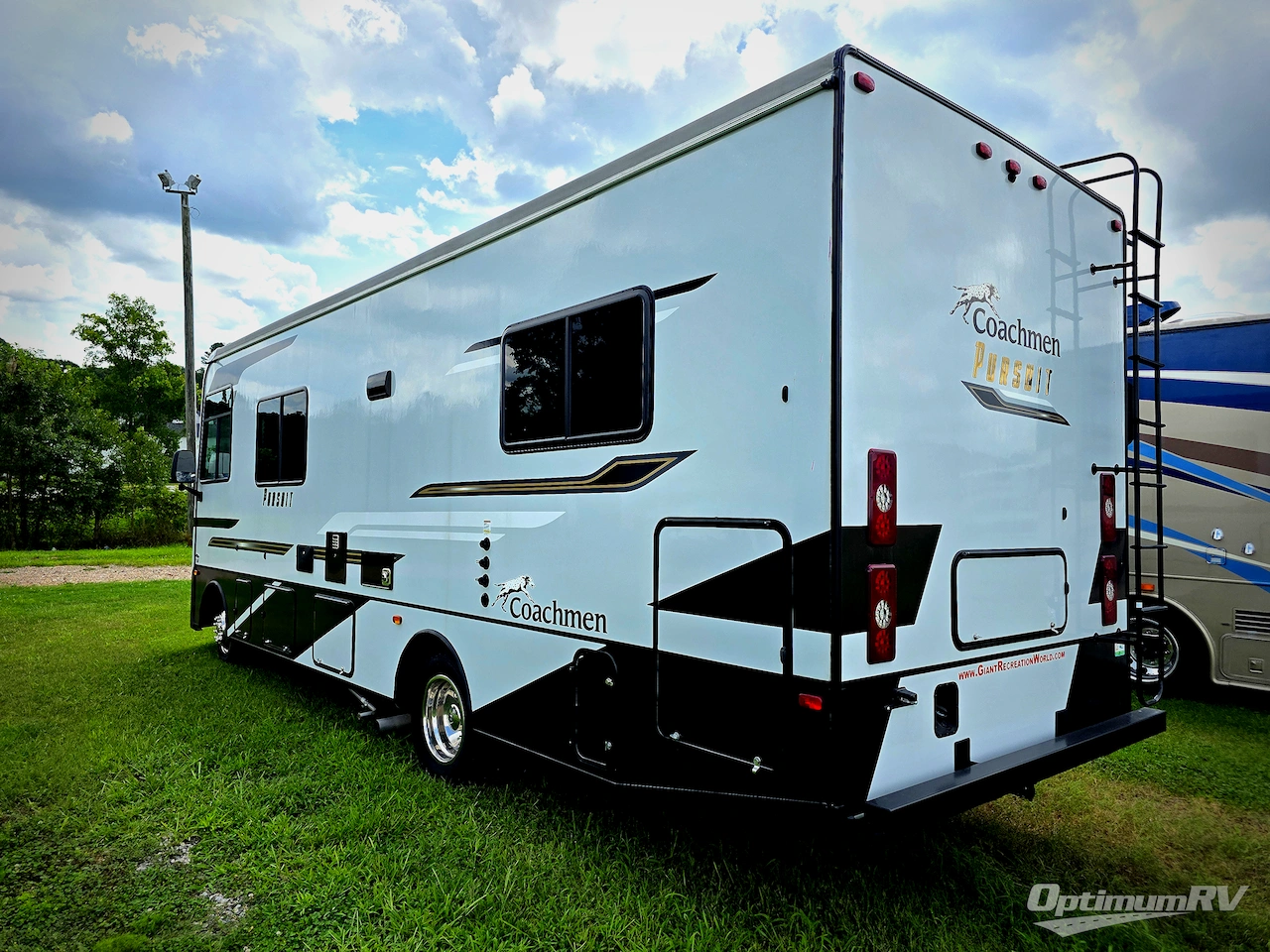 2023 Coachmen Pursuit 27XPS Photo 3