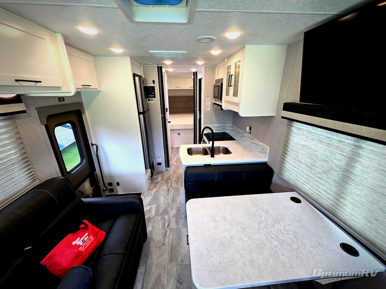 2023 Coachmen Pursuit 27XPS Photo 4