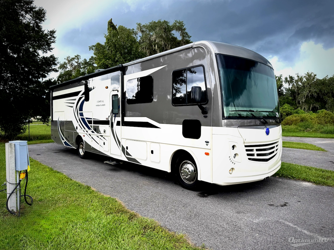 2021 Holiday Rambler Admiral 34J Photo 1