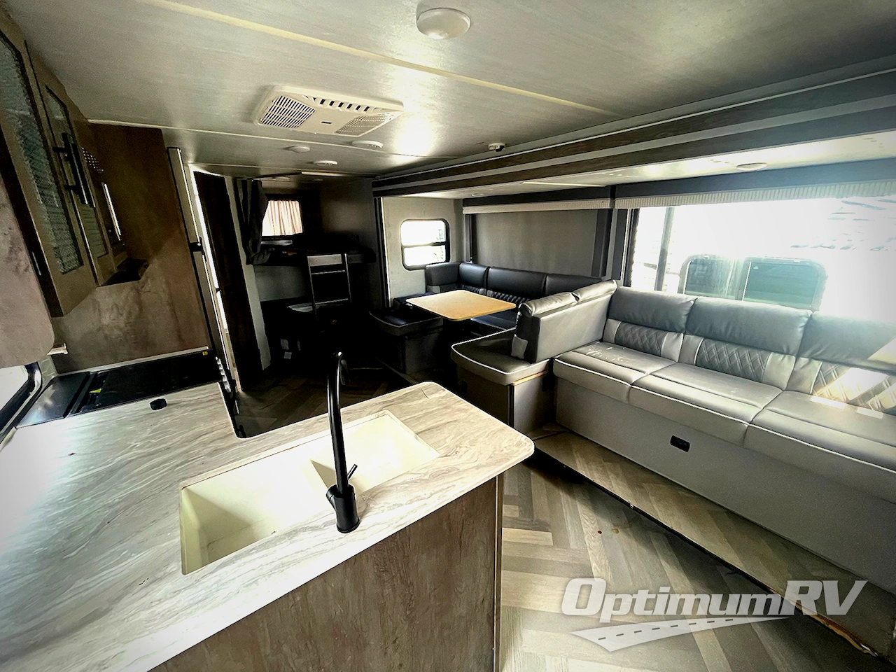2022 Forest River Wildwood X-Lite 263BHXL Photo 6