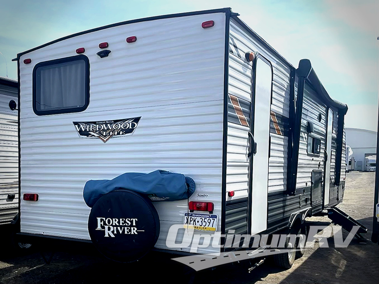 2022 Forest River Wildwood X-Lite 263BHXL Photo 2