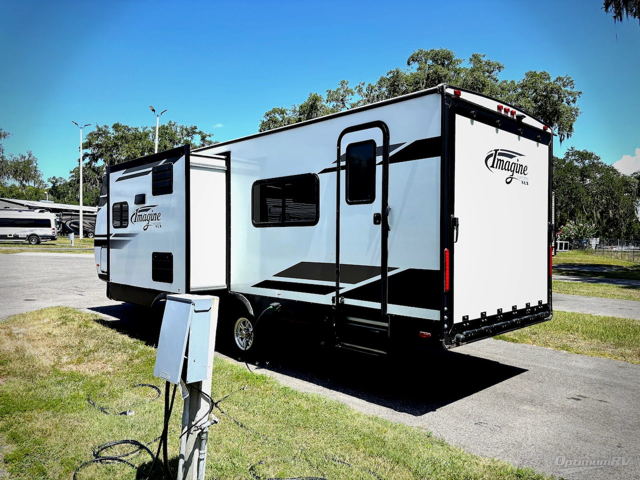 2021 Grand Design Imagine XLS 24MPR Photo 3