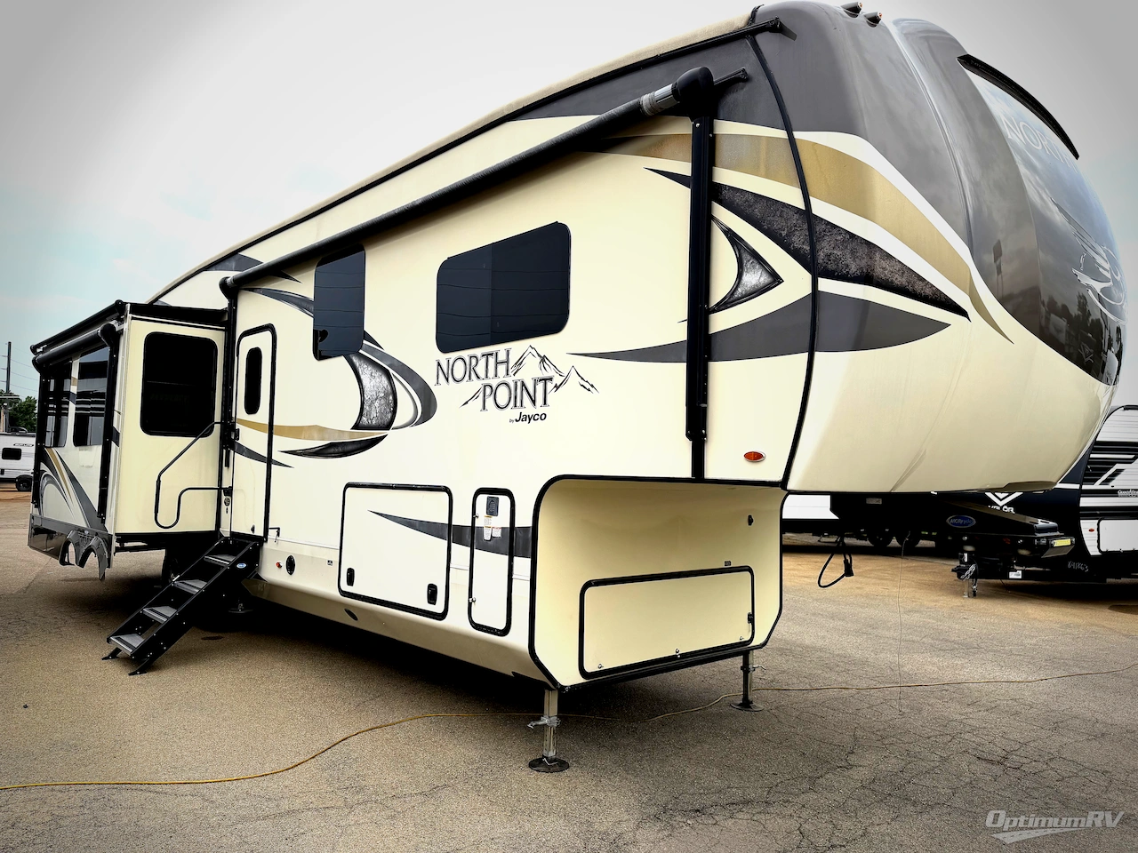 2018 Jayco North Point 315RLTS Photo 1