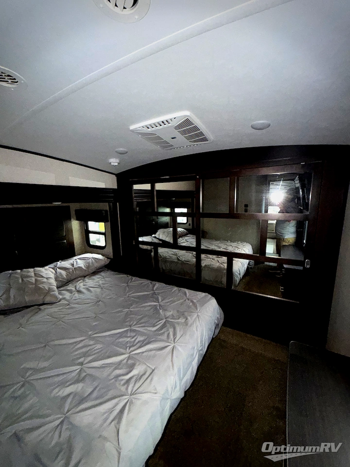 2018 Jayco North Point 315RLTS Photo 18