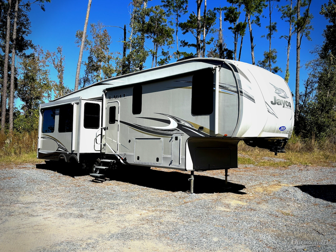 2018 Jayco Eagle 321RSTS Photo 1