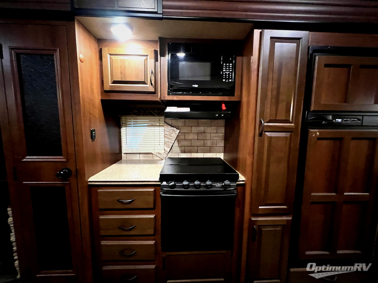 2015 Jayco Eagle Premier 321RLTS Photo 12