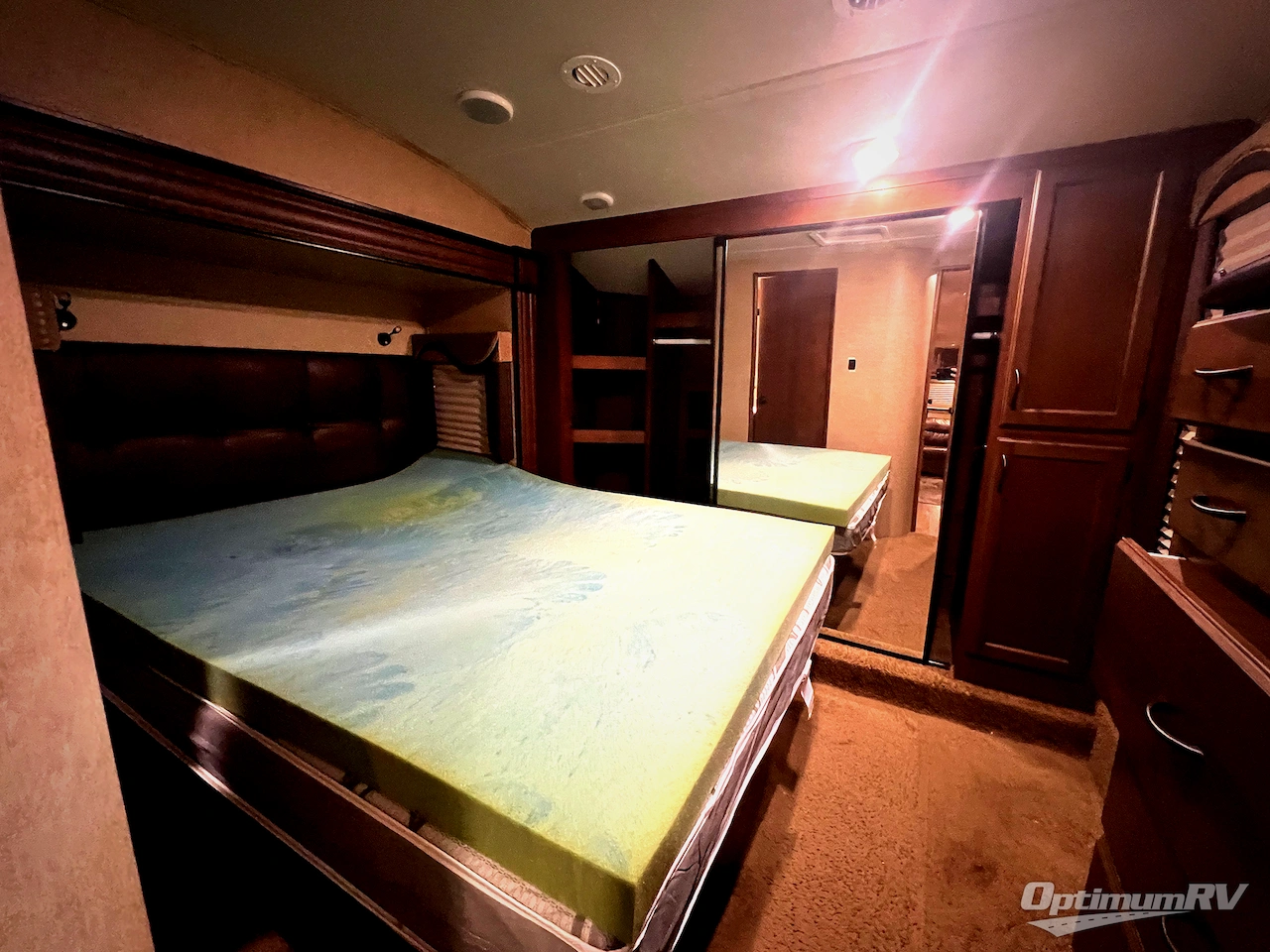 2015 Jayco Eagle Premier 321RLTS Photo 16