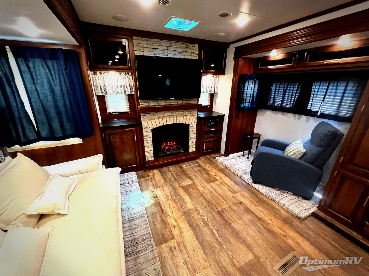 2017 Jayco Eagle 338RETS Photo 15