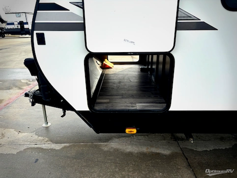 2023 Highland Ridge Range Lite 241BH RV Photo 4