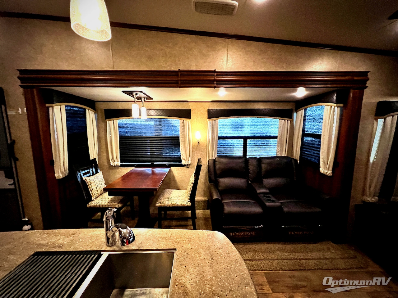 2018 Jayco Eagle 321RSTS Photo 10