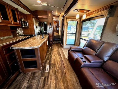 2017 Jayco Pinnacle 36FBTS RV Photo 2