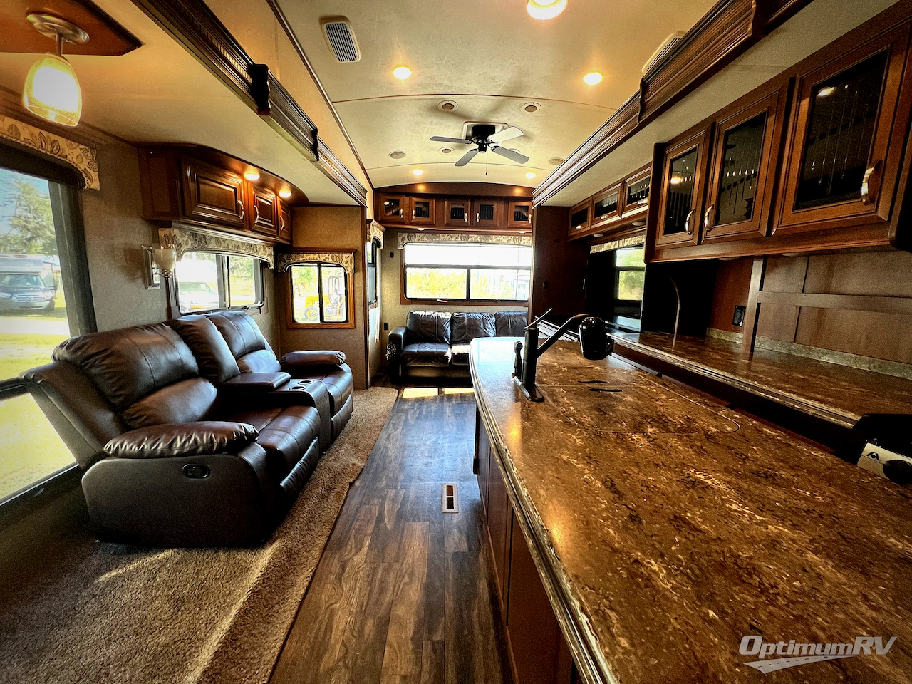 2017 Jayco Pinnacle 36FBTS Photo 4