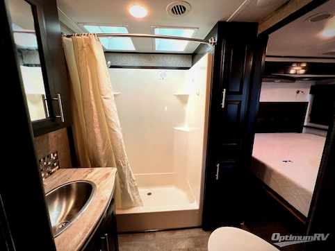 2017 Jayco Seismic 4212 RV Photo 4