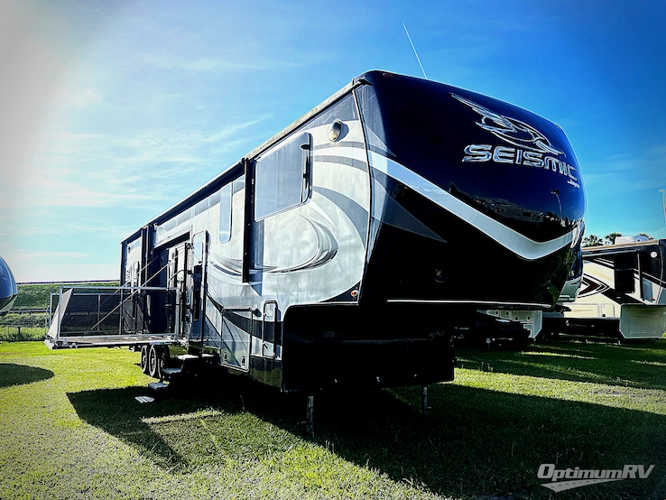 2017 Jayco Seismic 4212 RV Photo 1